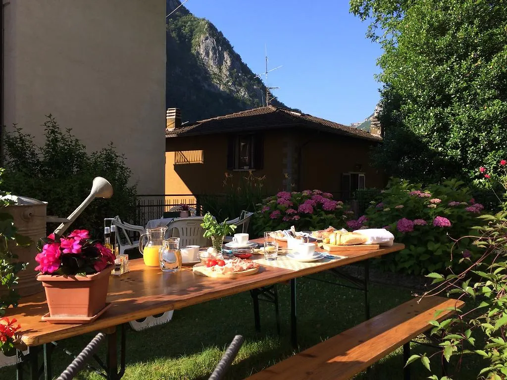 Lenna Bed & Breakfast Casa Marinella 0*,  איטליה